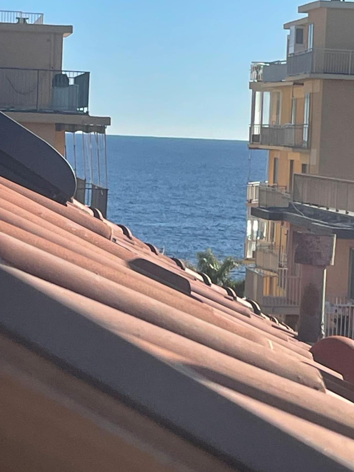 Sabrina Maison Chic Dolce Nido Sul Mare San Bartolomeo Al Mare Exterior photo